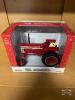 1/16 Farmall 706