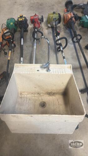 Wash sink