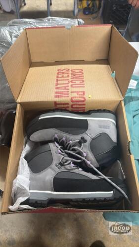 Pair of size 9 women&rsquo;s work boots