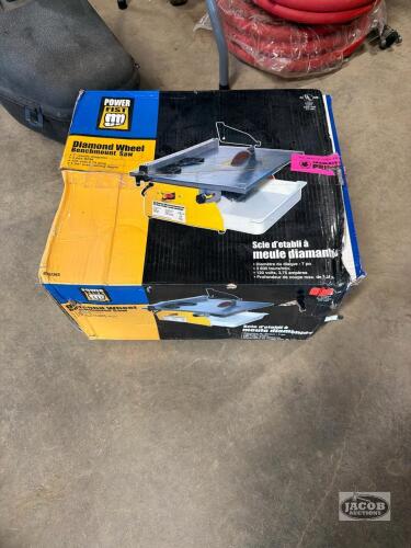 Diamond wheel bench mount saw 7 inch