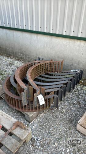 (10) CONCAVES OFF MASSEY FERGUSON 8780 COMBINE