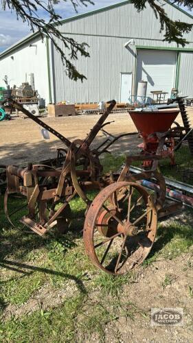 2 FURROW TRAIL PLOW