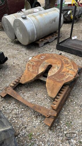 HOLLAND 5TH WHEEL HITCH OFF A HIGHWAY TRACTOR