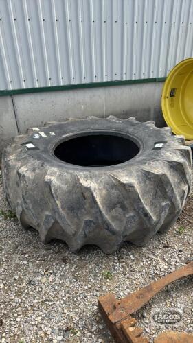 FIRESTONE 24.5-32 TIRE