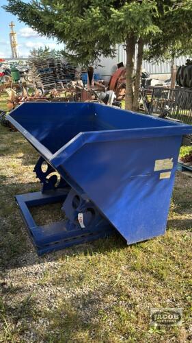 5FT DUMP HOPPER WITH FORKLIFT POCKETS