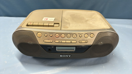 Sony Radio and CD Player