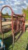 CATTLE CHUTE WITH HEADGATE - 4