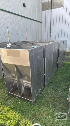 (5) CRYSTAL SPRINGS 24IN DBL SIDED WET/DRY FEEDERS
