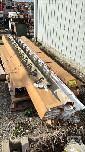 ASSORTED VINYL TRIM LOT
