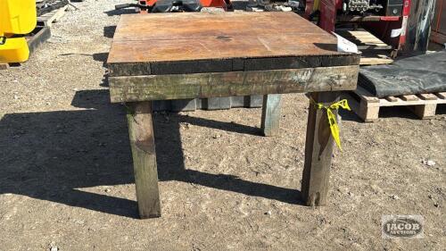 BENCH WITH 1/4IN STEEL PLATE TOP