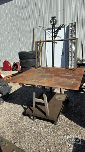 STEEL WORK BENCH ON WHEELS