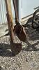 CLAM SHELL POST HOLE DIGGER - 3