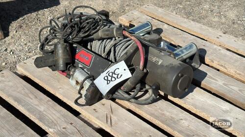 WARN 5000LB 12V ELECTRIC WINCH