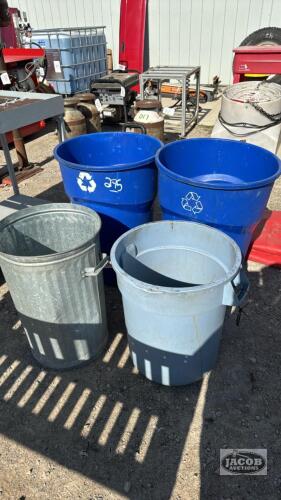 (4) GARBAGE CANS