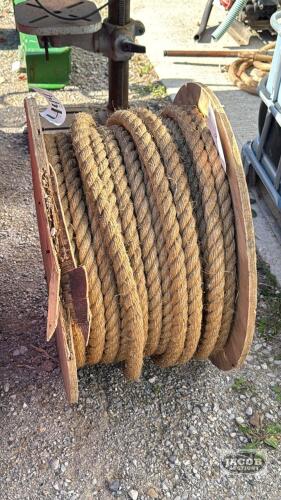 230FT OF HEMP ROPE