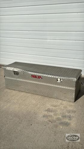 DELTA DIAMOND PLATE TOOL BOX