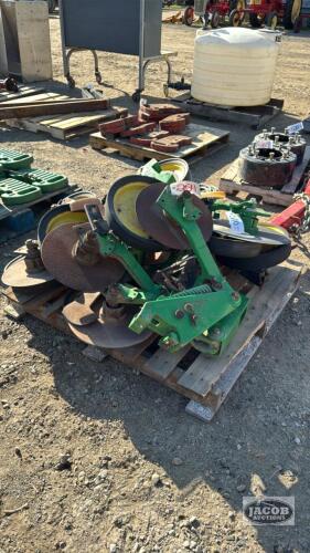(9) JOHN DEERE PLANTER FERTILIZER OPENERS
