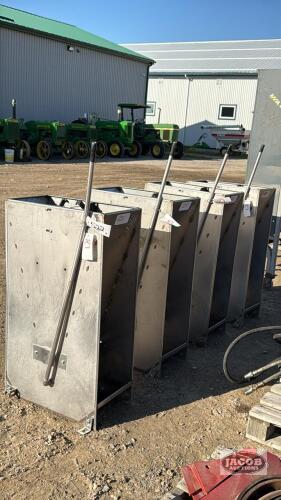 (4) BSM DOUBLE SIDED WET/DRY HOG FEEDERS