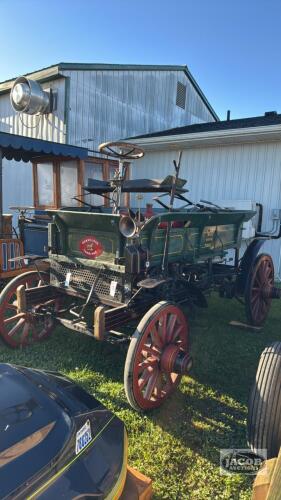 HORSELESS CARRIAGE