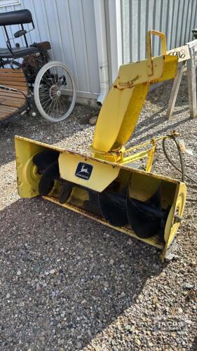 JOHN DEERE M00246S 38IN FRONT MOUNT SNOWBLOWER