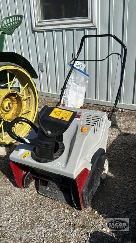 WHITE WALK BEHIND SNOWBLOWER