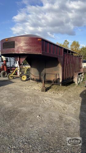 1994 VANEYL 14FT STEEL GOOSENECK LIVESTOCK TRAILER