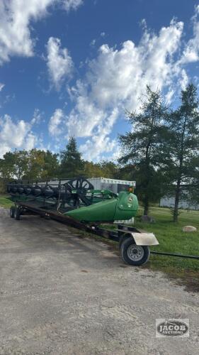 JOHN DEERE 630D 30FT DRAPER HEAD ON CART