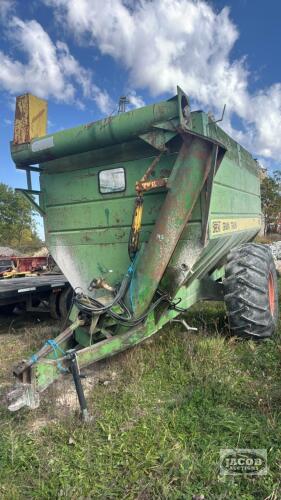 BRENT 400 GRAIN CART
