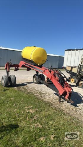 CASE IH SEED DRILL CART WITH 300 GALLON TANK