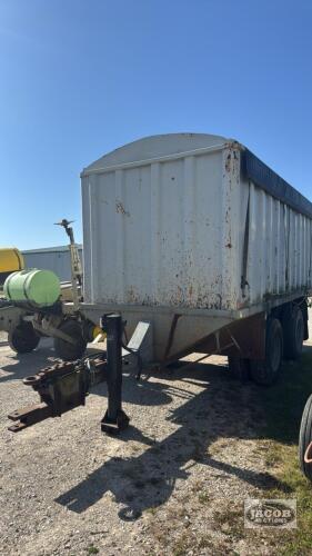 JAMCO 18FT X 8FT 2-HOPPER TANDEM PUP TRAILER