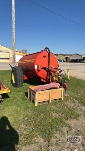NUHN 1500 GALLON VACUUM LIQUID MANURE SPREADER