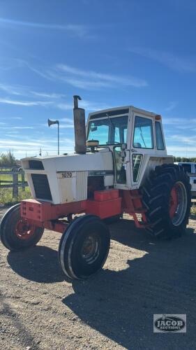 CASE 1070 AGRI KING DIESEL TRACTOR