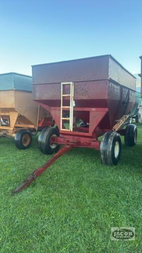 J&M 350 GRAVITY WAGON