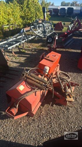 JACOBSON 54IN HYDRAULIC SWEEPER