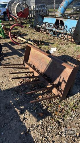 56IN MANURE BUCKET - NEEDS WORK