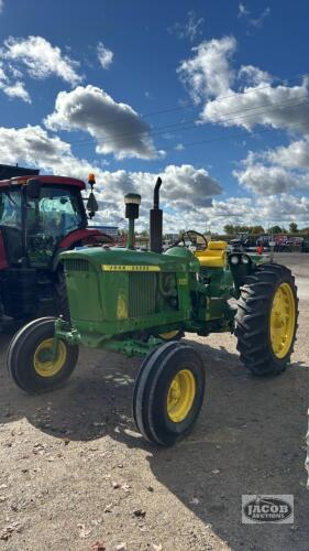 JOHN DEERE 3020 GAS TRACTOR