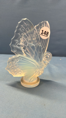 Sabino Opalescent Glass Butterfly Figurine