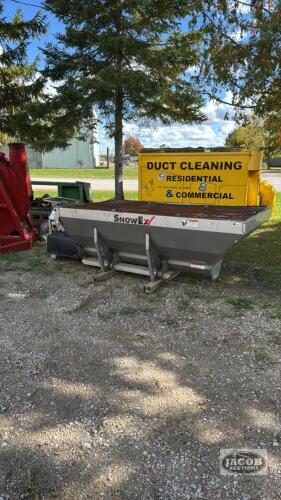 SNOWEX STAINLESS 8FT SALTER/SANDER