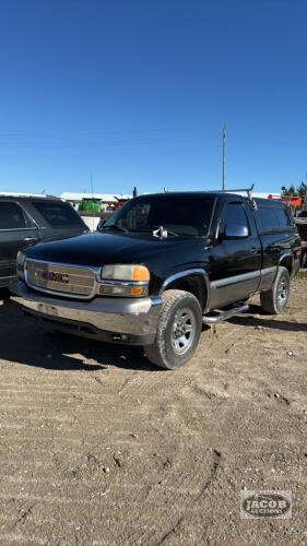 2001 GMC SIERRA 1500 4WD PICKUP TRUCK
