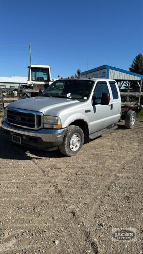 2004 FORD F250 LARIAT 2WD CAB AND CHASSIS