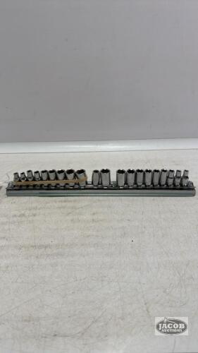 1/4IN DRIVE SOCKET LOT