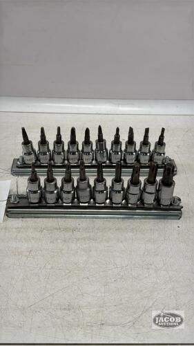 3/8IN DRIVE SOCKET LOT