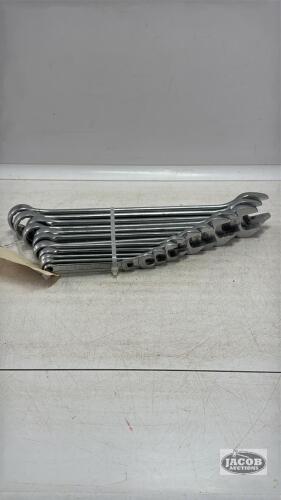 (12) PIECE STANDARD MASTERCRAFT WRENCH SET