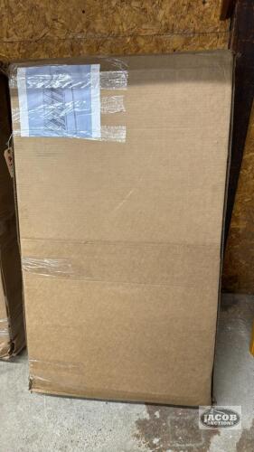 UNASSEMBLED METAL WIRE SHELF