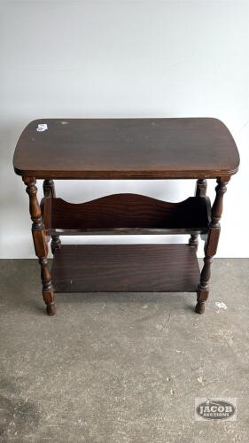 WOODEN MAGAZINE RACK