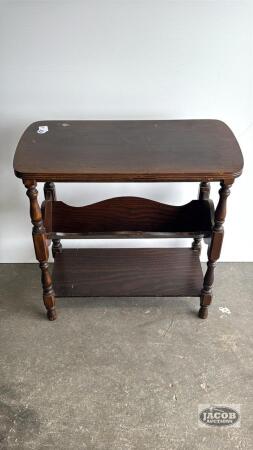 WOODEN MAGAZINE RACK