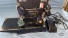 SINGER FEATHERLITE SEWING MACHINE IN CARRYING CASE - 2
