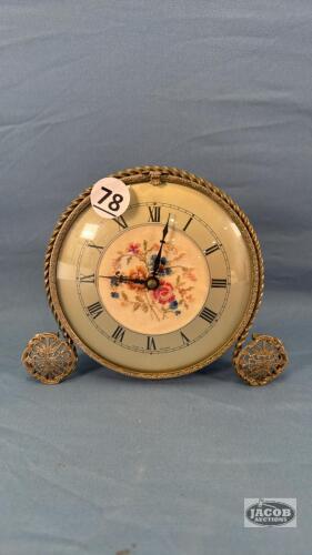 6IN FOOTED CLOCK - NOT WORKING