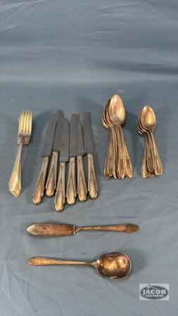 SELECTION OF WM. ROGERS SILVER PLATE CUTLERY