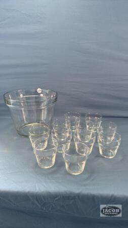(11) 3IN GLASSES & 8IN GLASS BOWL